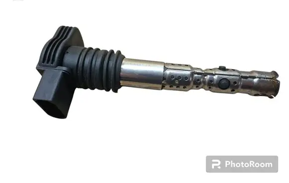 Volkswagen PASSAT B5.5 High voltage ignition coil 06B905115R