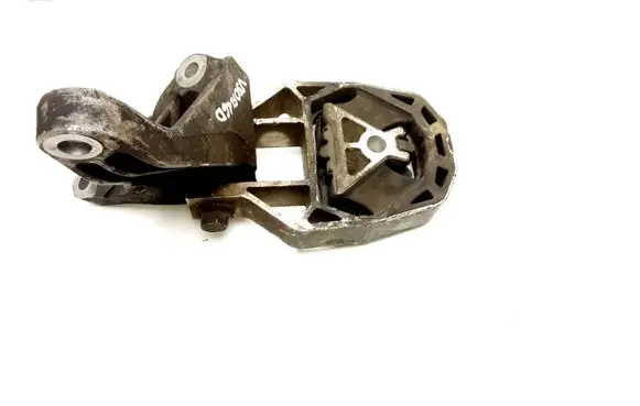 Volvo V50 Engine mount bracket 532C79