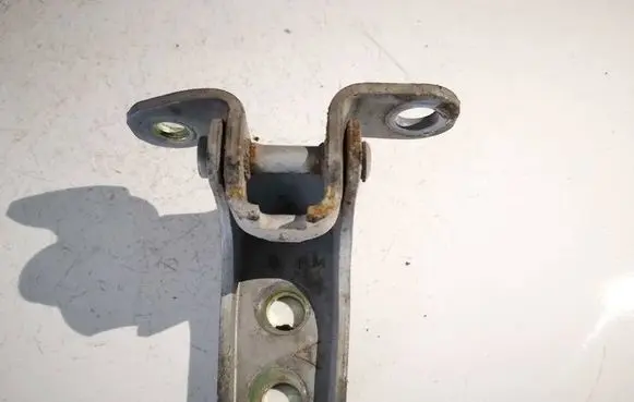 Honda Jazz Front door upper hinge 
