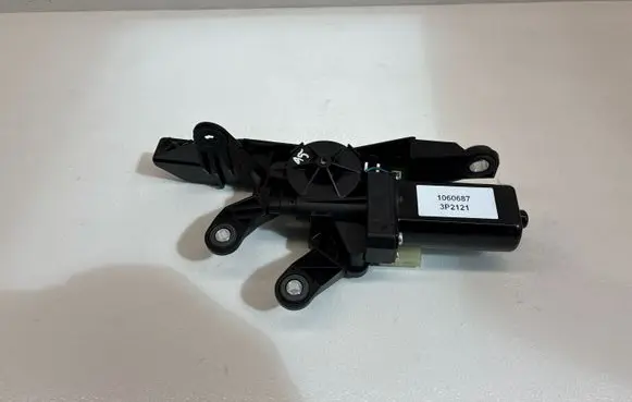Audi A5 8T 8F Seat belt adjustment motor 8F0857759