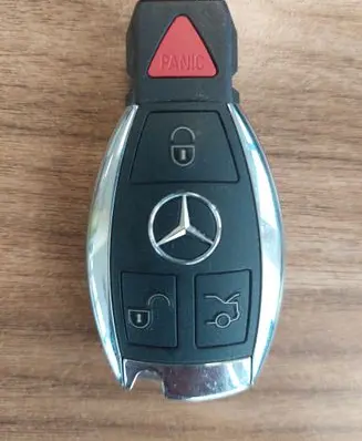 Mercedes-Benz CLA C117 X117 W117 Ignition key/card 7678473