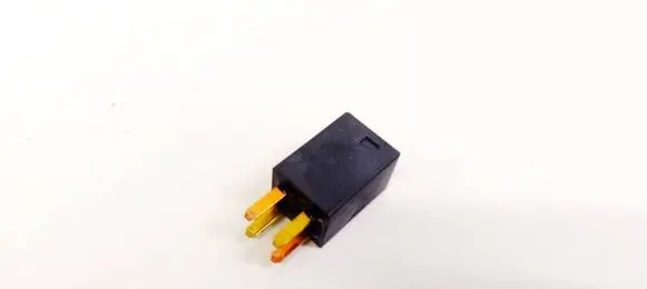 Mitsubishi Grandis Other relay MR538851
