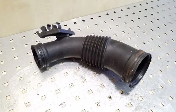Audi A5 8T 8F Air intake duct part 059129627L