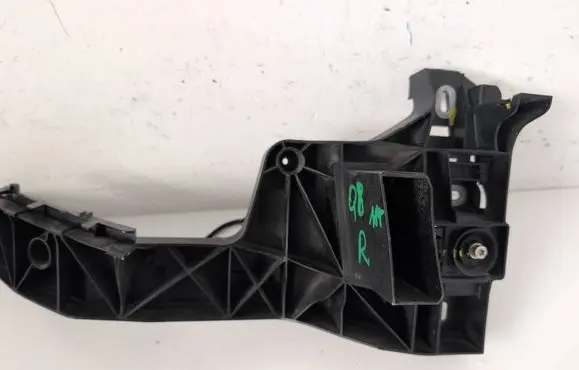 Audi Q8 Headlight/headlamp mounting bracket 4M8805608A