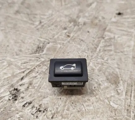 BMW 5 F10 F11 Tailgate/boot open switch button 