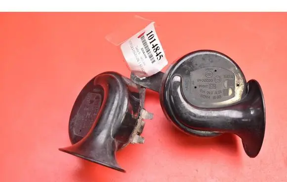 Tesla Model S Horn signal 0020046