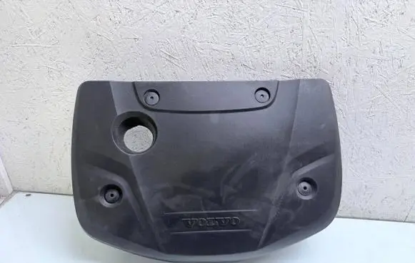 Volvo V40 Engine cover (trim) 31368888