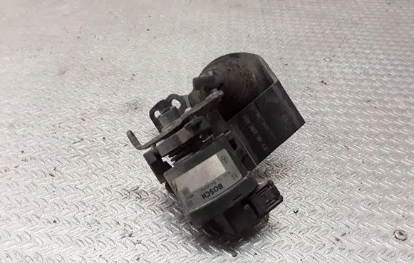 Volkswagen II LT Accelerator pedal position sensor 9013011640