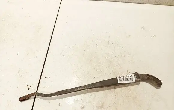 Mini One - Cooper R50 - 53 Front wiper blade arm