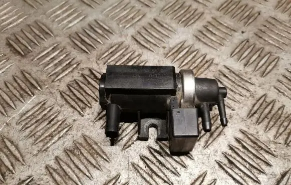 Mercedes-Benz A W169 Turbo solenoid valve 0051535528