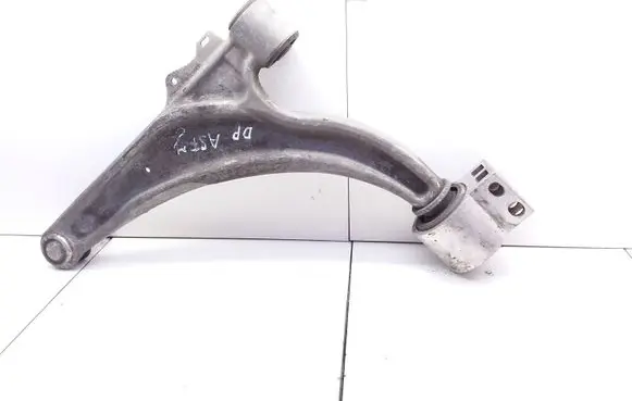 Opel Astra J Front lower control arm/wishbone