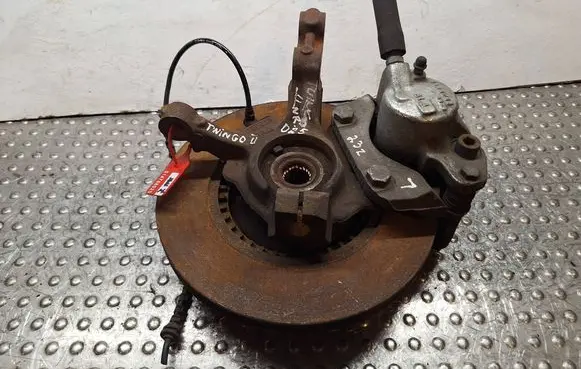 Renault Twingo II Front wheel hub spindle knuckle S14766025 8200663586