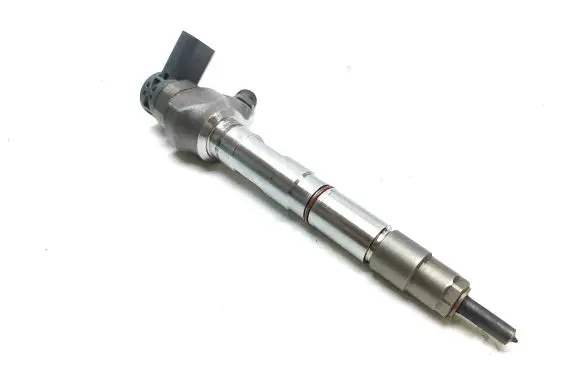 Audi A4 S4 B8 8K Fuel injector 04l130277ad