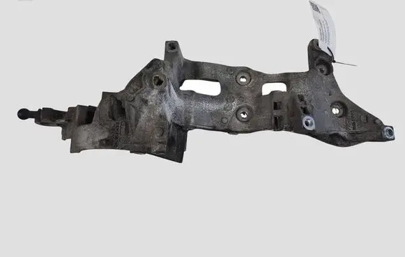 Skoda Octavia Mk3 (5E) Generator/alternator bracket 04L903143