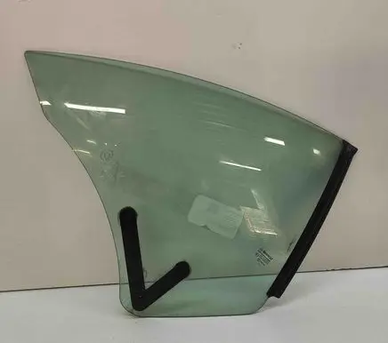 Renault Megane III Rear side window 833060014R