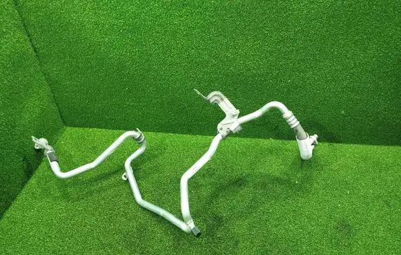 Renault Trafic III (X82) Air conditioning (A/C) pipe/hose 924809969R