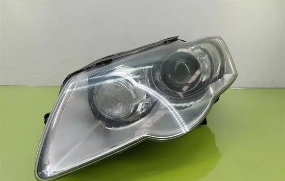 Volkswagen PASSAT B6 Headlight/headlamp 3C0941751G