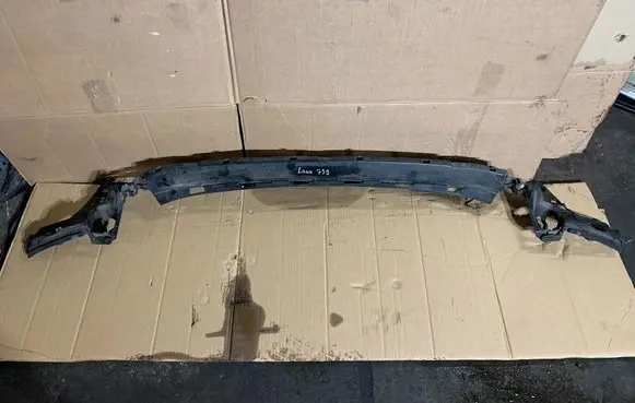 BMW 4 F32 F33 Rear bumper mounting bracket 7316350