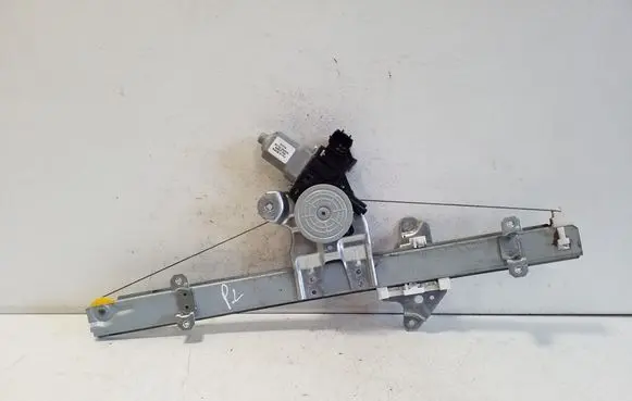 Nissan Leaf I (ZE0) Front door window regulator with motor 807303NA0A