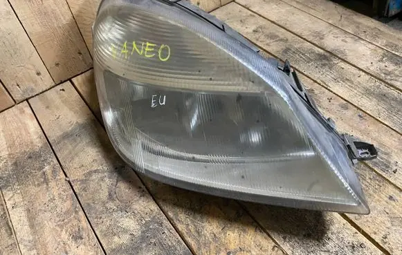 Mercedes-Benz Vaneo W414 Headlight/headlamp a4148200161 4148200161
