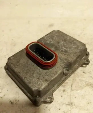 Mercedes-Benz E W211 Headlight ballast module Xenon A0028202426 5DF00827900