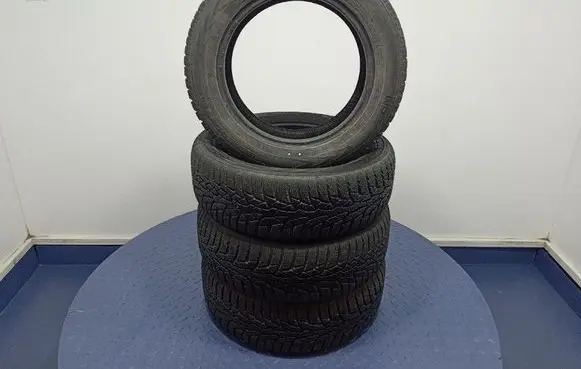 Seat Toledo I (1L) R17 winter tire 