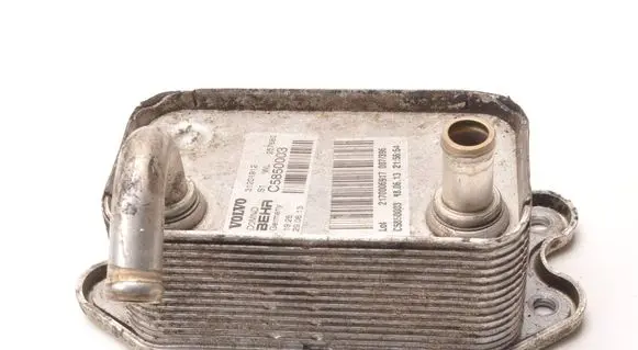 Volvo XC90 Engine oil radiator 31201912