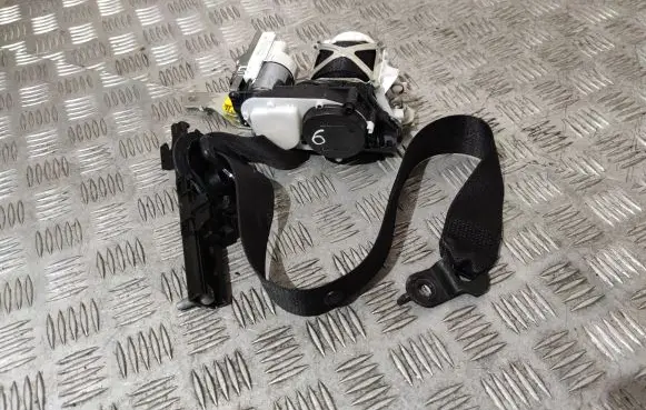 Mercedes-Benz GLE AMG (W166 - C292) Front seatbelt 34083574C 34106130