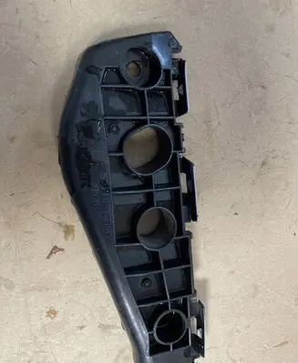 Toyota Corolla E140 E150 Front bumper mounting bracket 5211612390