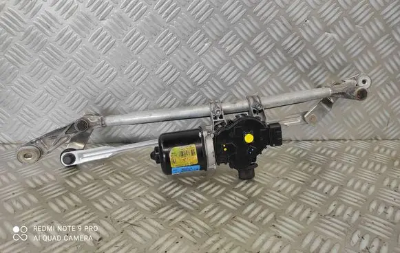 Front wiper linkage and motor