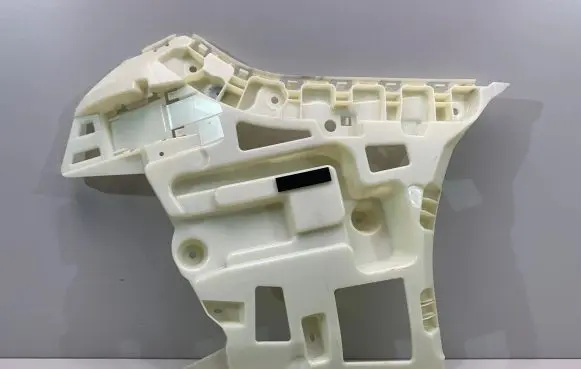 BMW 4 G22 G23 G24 G26 Bumper support mounting bracket corner 8078586