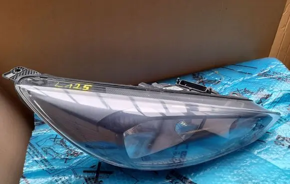 Ford Focus Headlight/headlamp