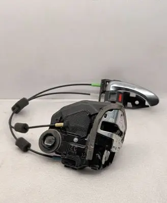 Toyota RAV 4 (XA30) Rear door lock 6905042021 5110215
