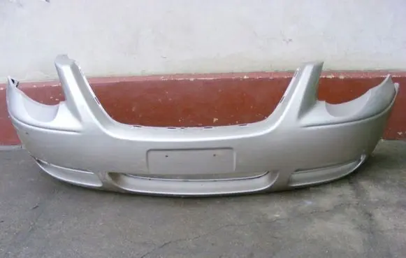 Chrysler Town & Country IV Front bumper