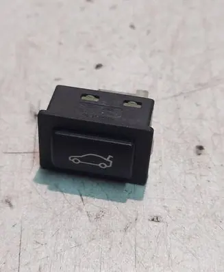 BMW 5 E60 E61 Tailgate opening switch 50499800 10499800 DA66GF35
