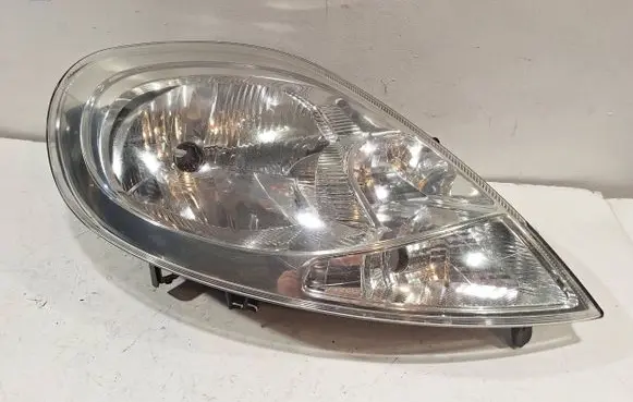 Renault Trafic II (X83) Headlight/headlamp 8200701356