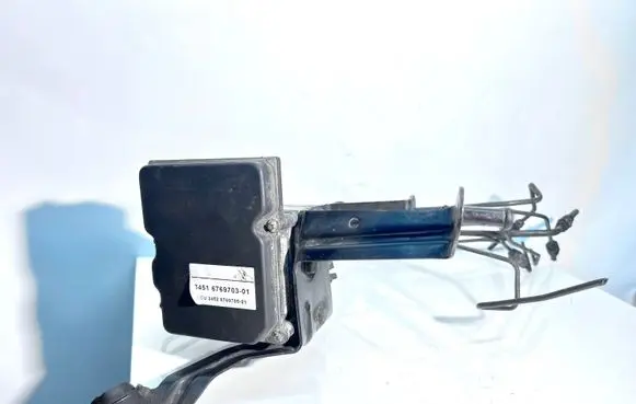 BMW 5 E60 E61 ABS Pump 6769705 6769703 34526769705