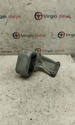 Jeep Grand Cherokee Engine mount bracket 52090308AE 3365