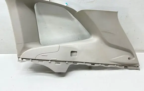 Subaru Forester SK (C) pillar trim B0001A7C