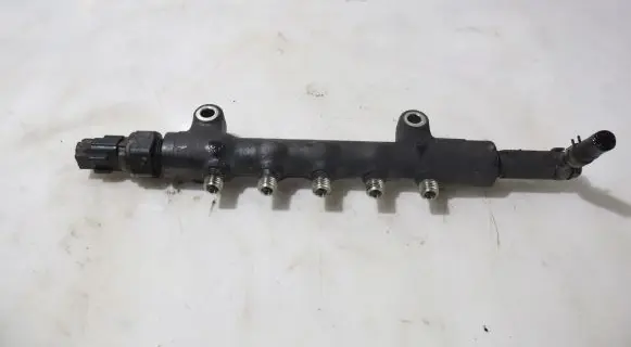 Subaru Legacy Fuel main line pipe