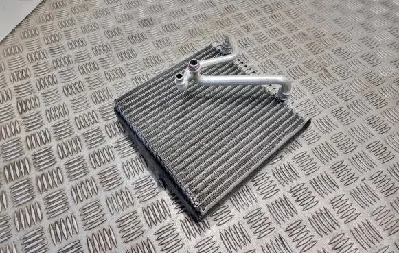 Air conditioning (A/C) radiator (interior)