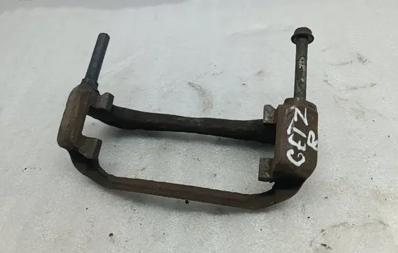 Hyundai Getz Front Brake Caliper Pad/Carrier OBC0318 6H6N