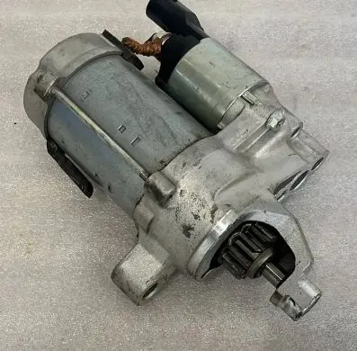 Audi A4 S4 B9 Starter motor 06L911024