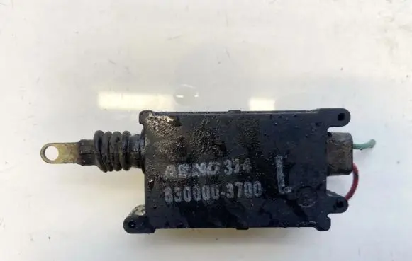 Mazda 626 Central locking motor 8300003700 830000-3700