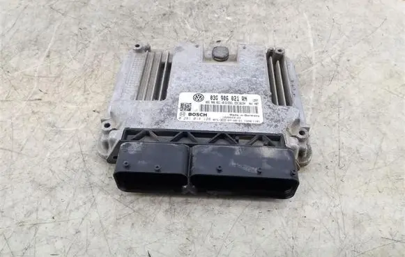 Volkswagen Touran I Engine control unit/module 03G906021RN