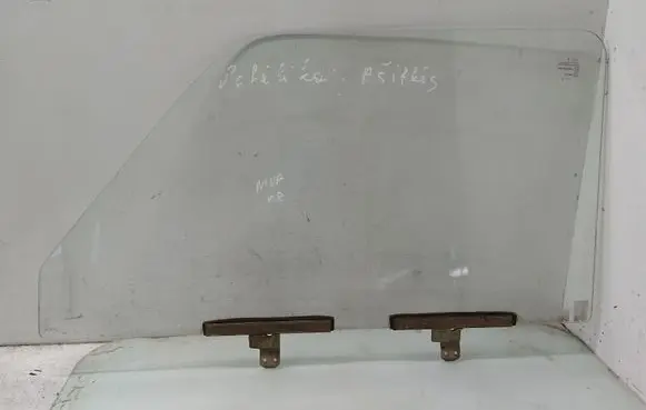 Lada Niva Front door window glass four-door 43R000881