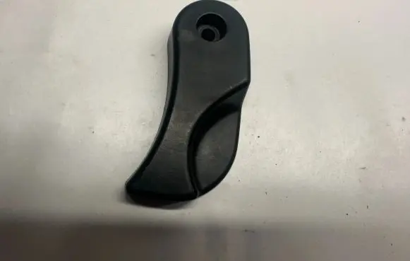 BMW 2 F22 F23 Engine bonnet (hood) release handle 7309606