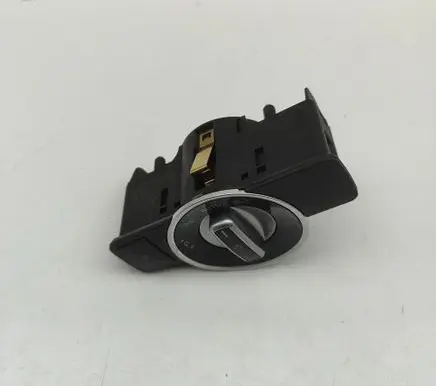 Mercedes-Benz CLA C117 X117 W117 Light switch A2129050551