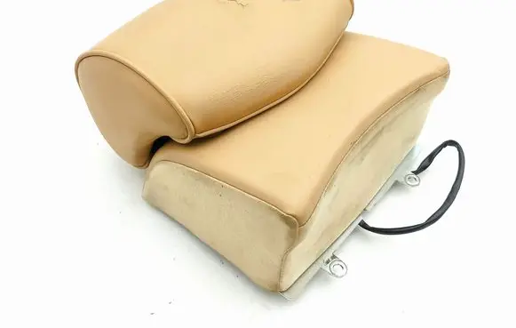 Maserati Quattroporte Rear seat headrest 