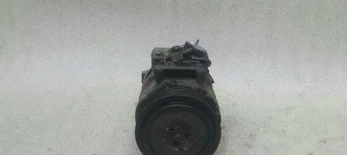 Mercedes-Benz CLS C219 A/C compressor mount bracket A0012301411